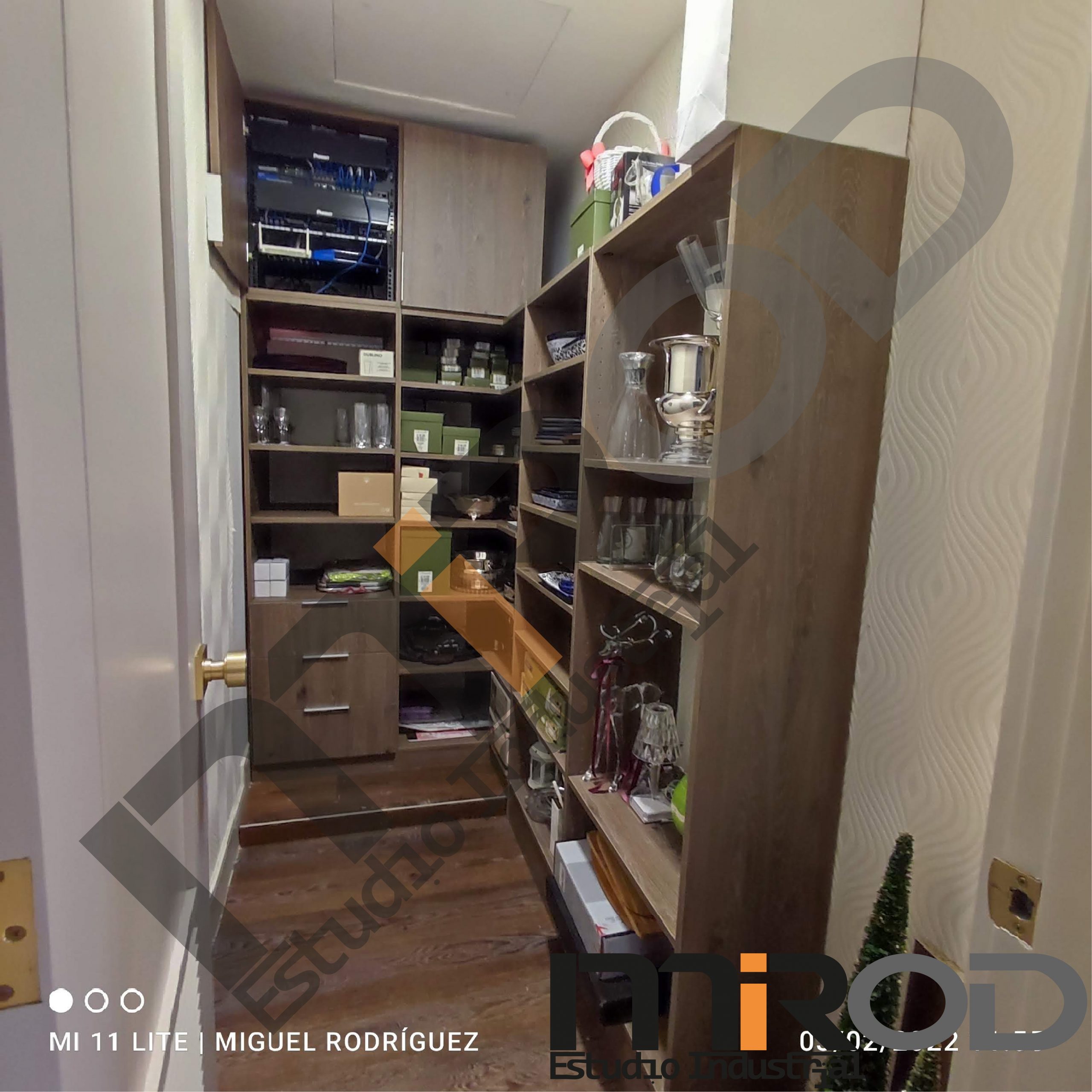 Closet personalizado para vajillas